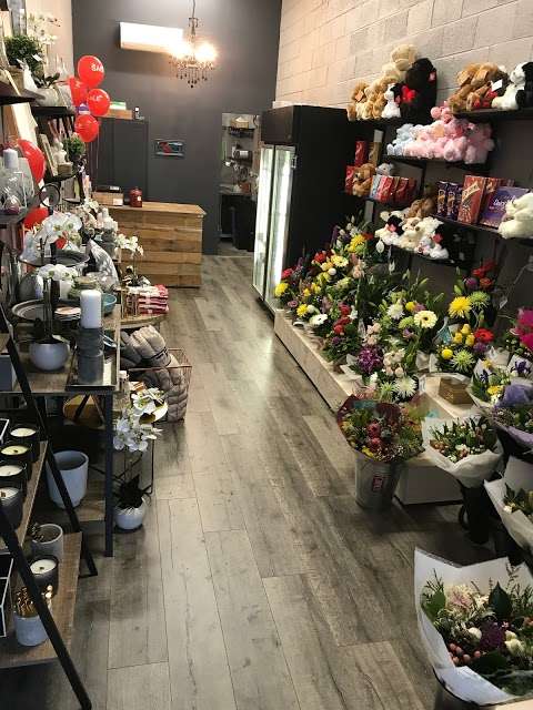 Photo: Grovedale Florist & Gift Shop